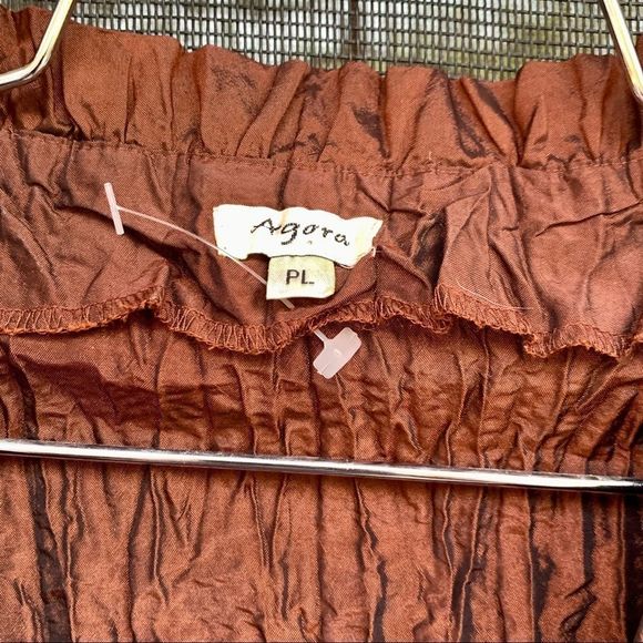 Agora Crinkled Silky Brown Top Crystal Buttons Size PL NWOT - Picture 3 of 8